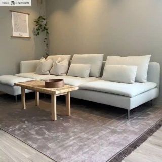 🛋️ Ici on aime beaucoup poster nos petites vintages, mais @mamaisonenoccasion c'est aussi du mobilier moderne ✨ Aujourd'hui on vous propose un petit tour de nos canapés et fauteuils @ikea en stock 🤗
Canapés : Söderhamn, Kivik, Grönlid, Ektorp
Fauteuils : Strandmon, Koarp 

#canape #fauteuil #canapeikea #fauteuilikea #ikea #ikeahome #söderhamn #kivik #grönlid #ektorp #strandmon #koarp #decorationinterieur #mamaisonenoccasion #lille